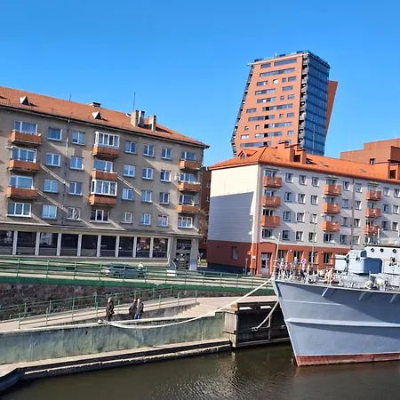 Apartment River1 *